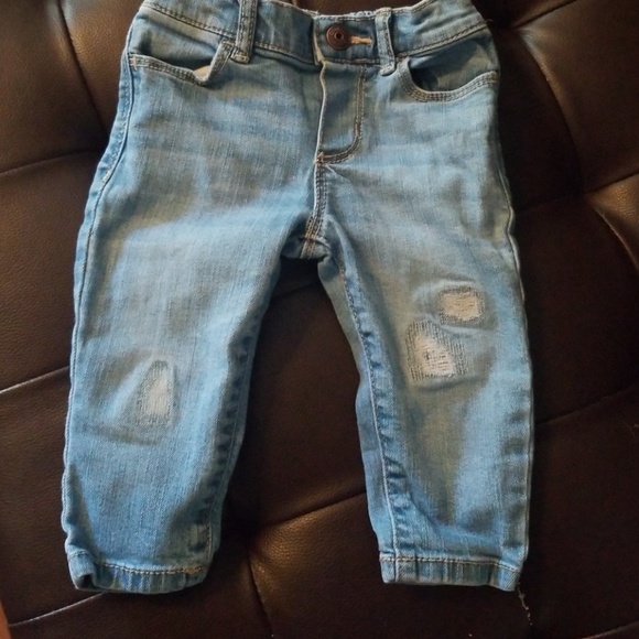 OshKosh B'gosh Other - Oshkosh holey jeans! 😍